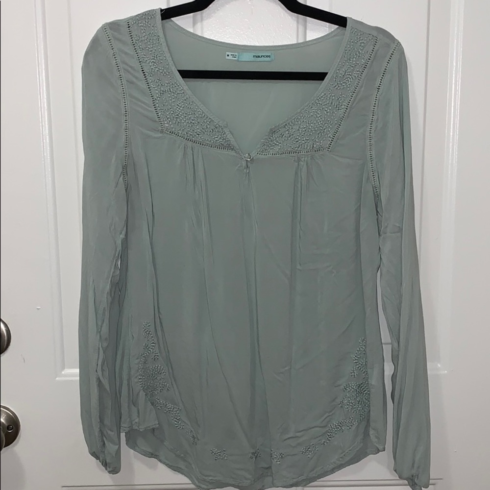 Maurices top
